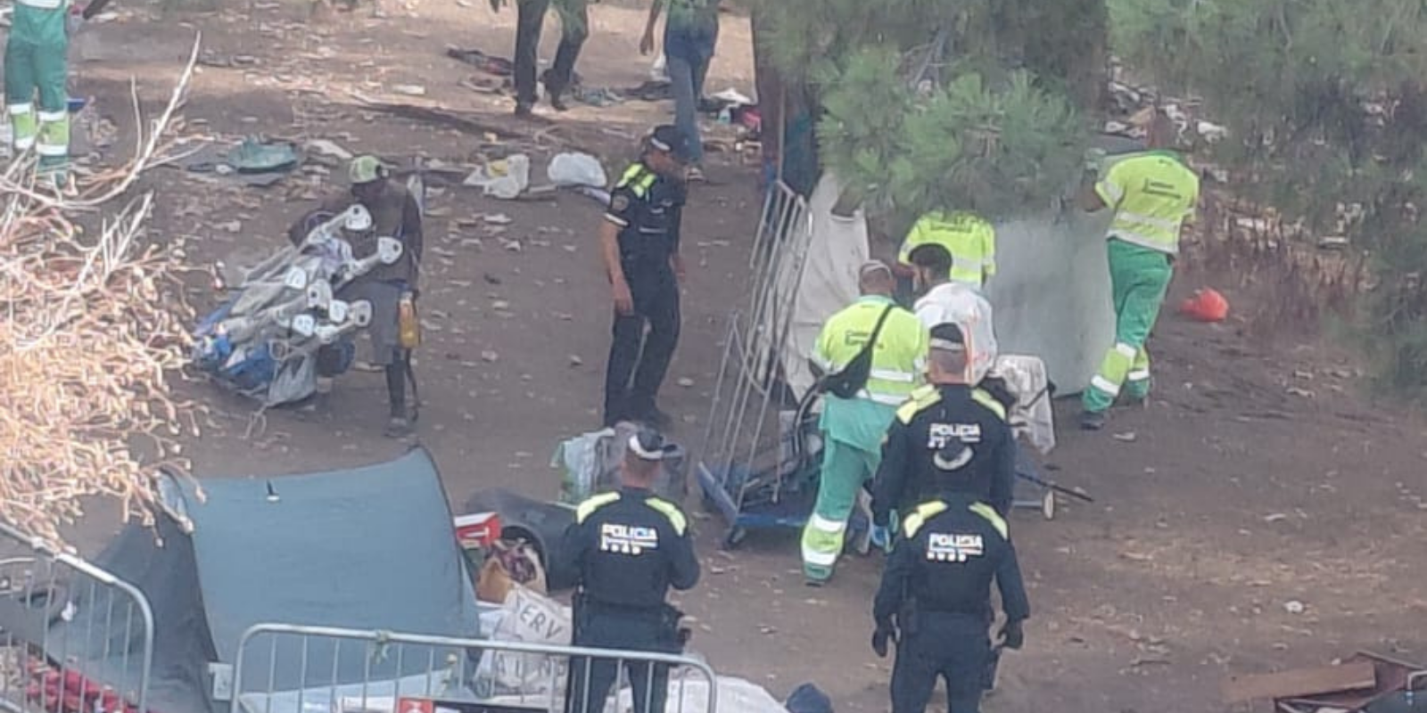 Arrels Fundació demana una moratòria en els desallotjaments de persones que viuen al carrer a Barcelona